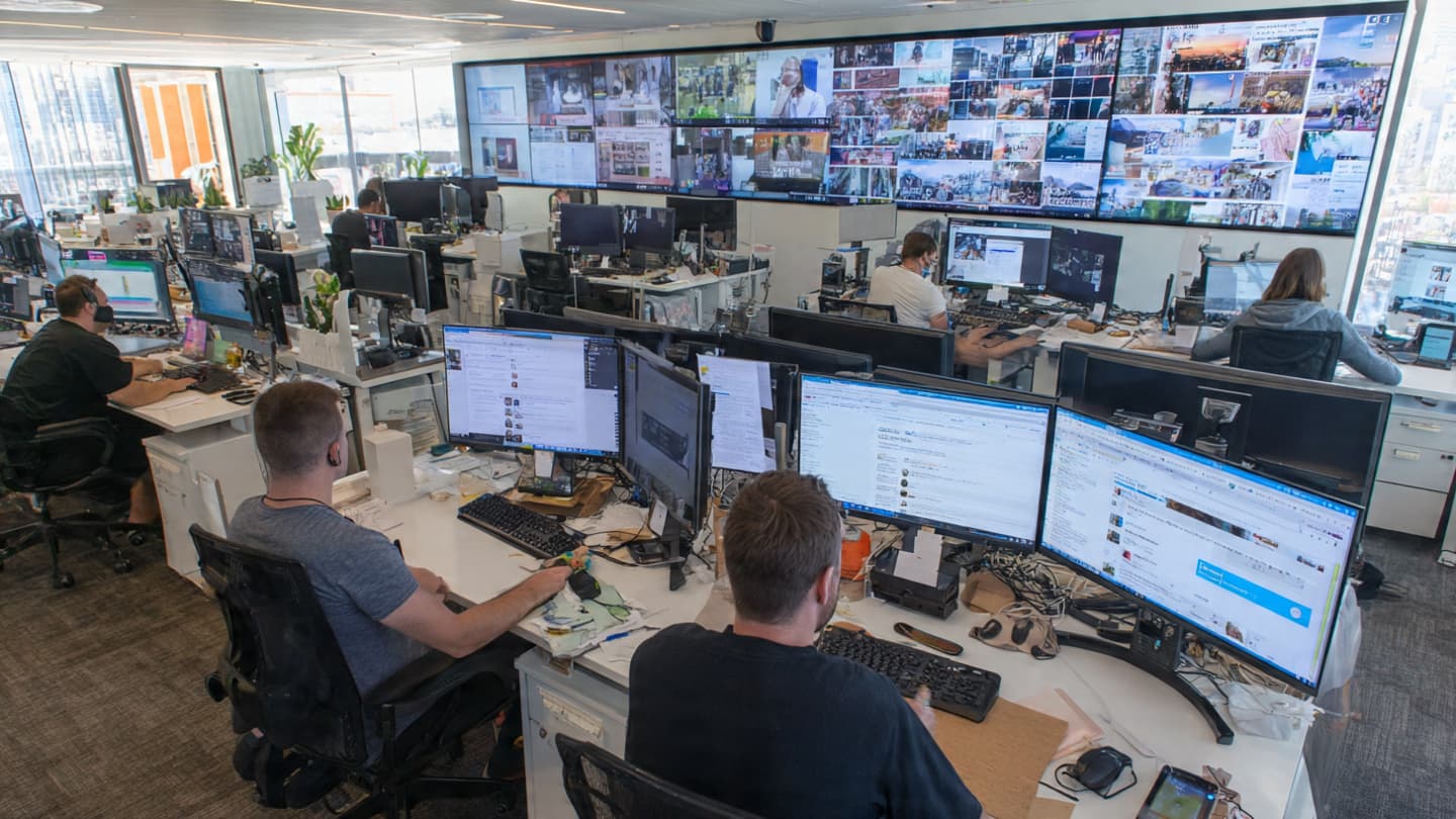 Meta Expands Oversight While Social Media Faces Growing Questions