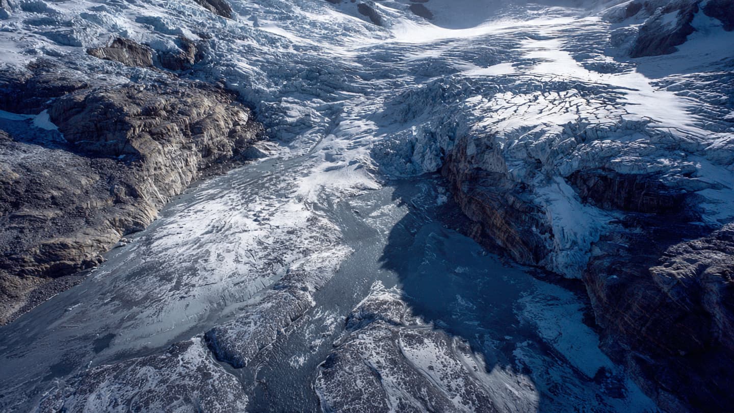Where Snow No Longer Stays: The Last Glaciers and the Geography of Disappearance