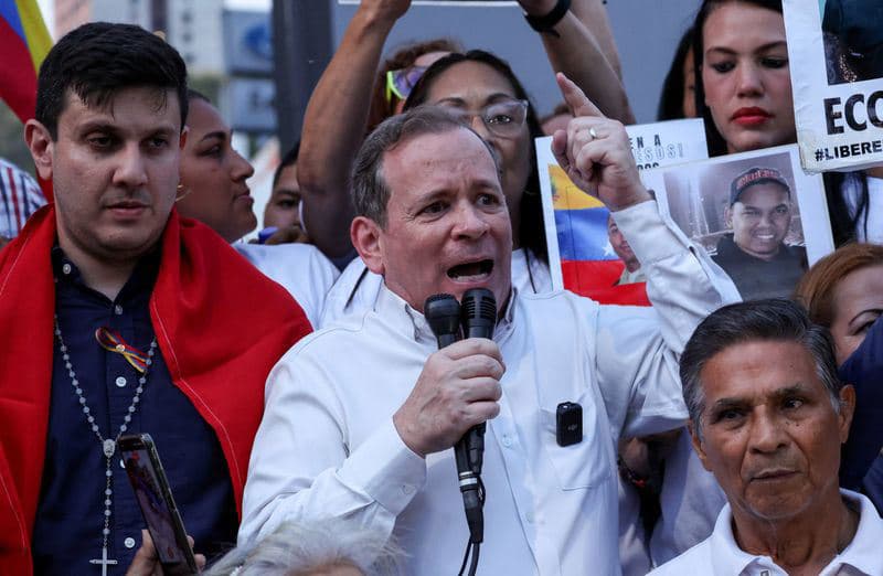 Venezuela’s Machado Says Close Ally Kidnapped by ‘Heavily Armed’ Men Hours After Prison Release Venezuela’s Machado Says Close Ally Kidnapped by ‘Heavily Armed’ Men Hours After Prison Release